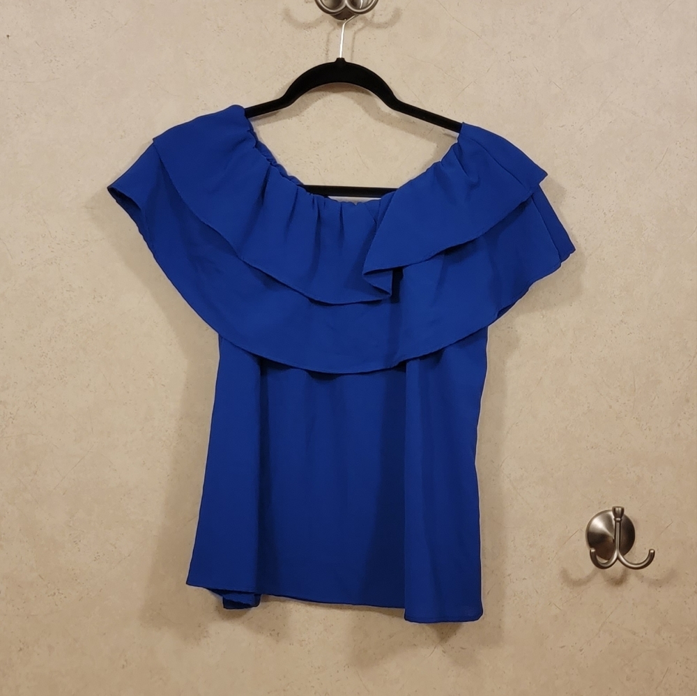 Vine & Love Blouse EUC